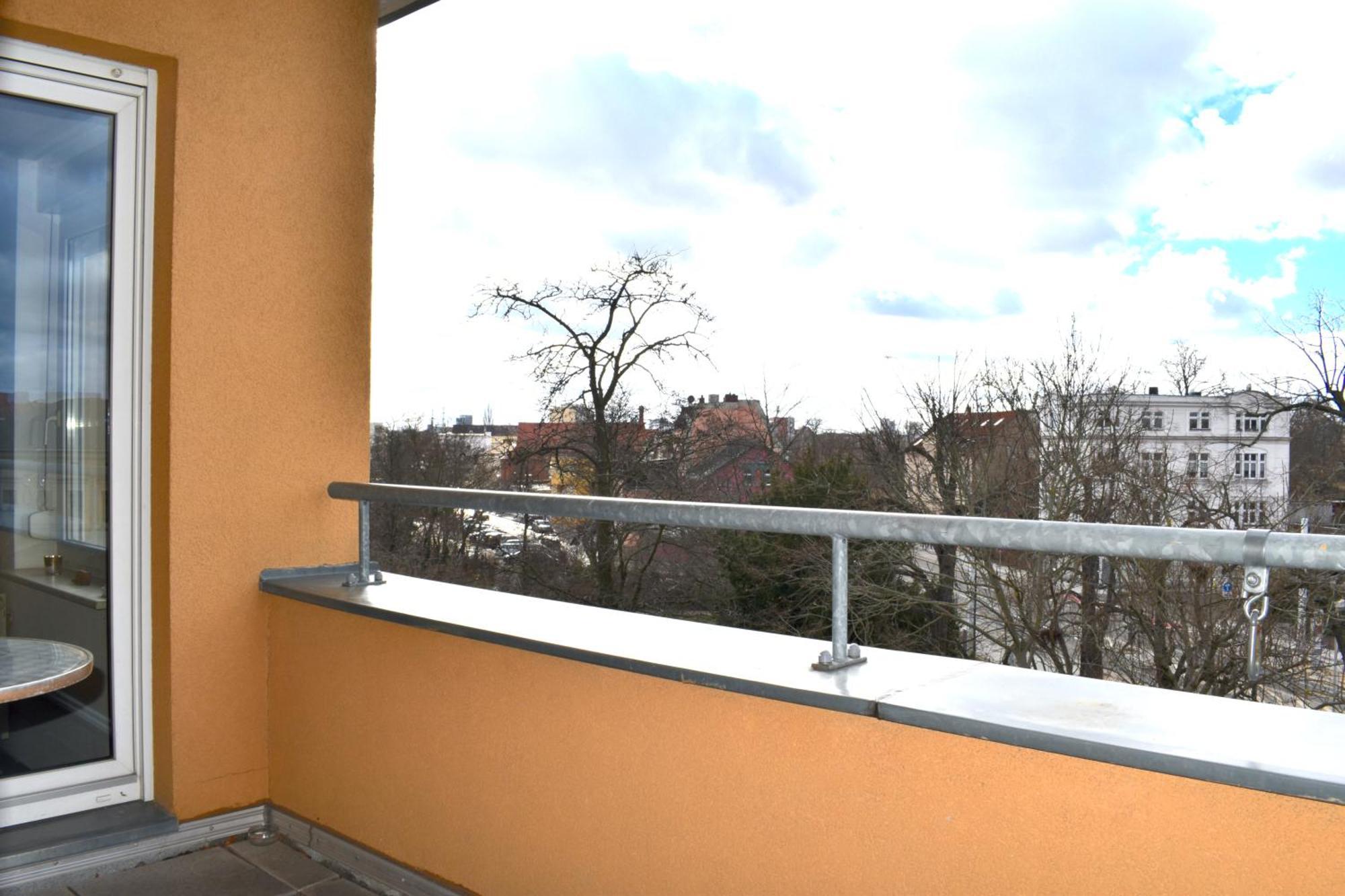 City-Dach-Apartment Mit Loggia - Balkon - Kamin Cottbus Esterno foto